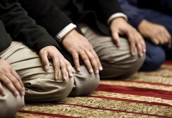 Kell-e félni a muszlimoktól? Kérdések, melyekre a Facebook-on hiába keresel választ