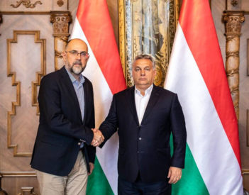 Újra áramlik a magyar közpénz az RMDSZ felé: ingatlanokat vásárol az Iskola Alapítvány