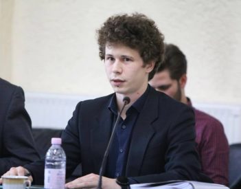 Bulik félhomályban: a vásárhelyi tanácsosok sem látják át, ki és mennyiért mulattatja az adófizetőket