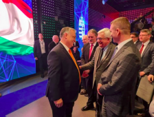 Szimbolikus kampány Felvidéken a Fidesz-KDNP javára