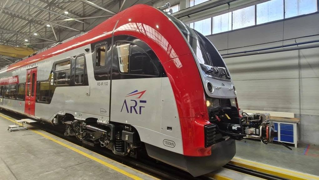 A PNRR-ből kigurult elektromos motorvonat